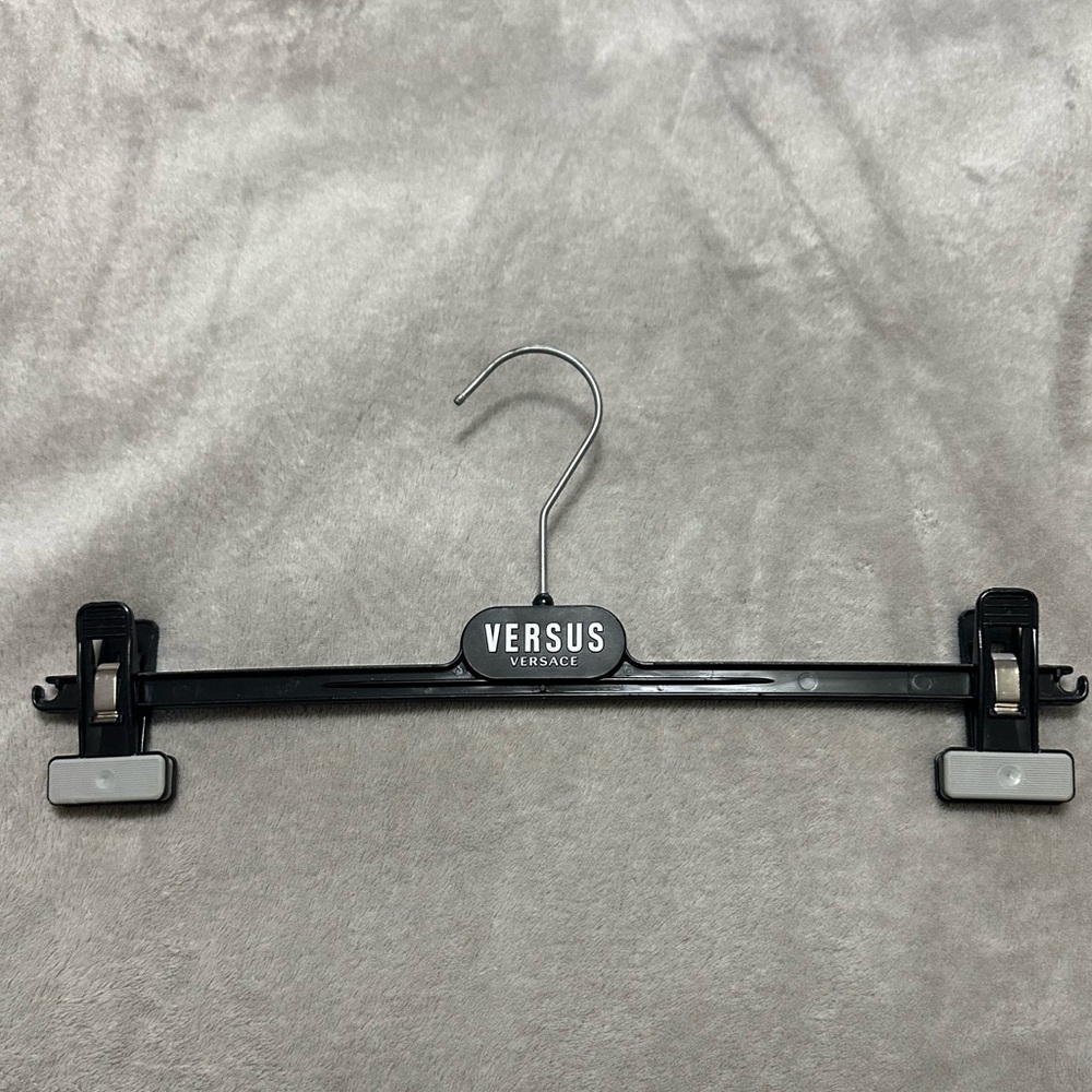 Versace versus hanger new